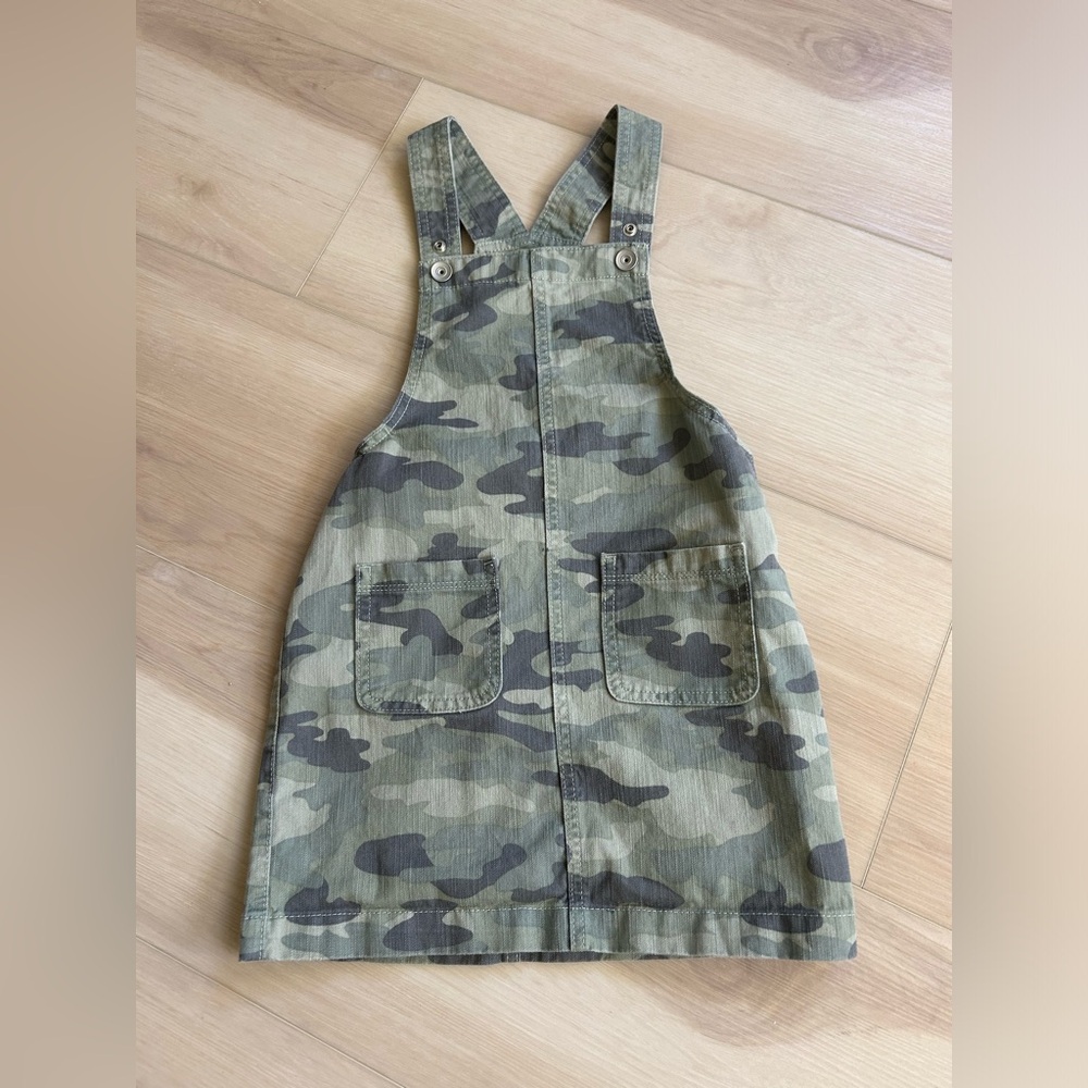 Little Girls camo overall skirt - size 6x